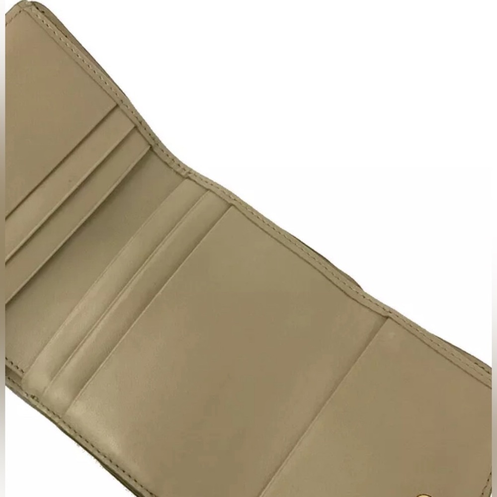 Chloe C Leather Trifold Wallet Purse beige - Picture 5 of 8